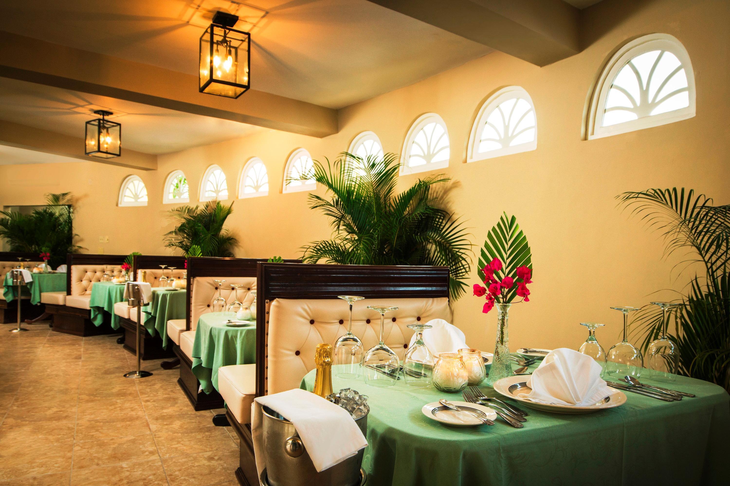 Seagarden Beach Resort Montego Bay Eksteriør billede